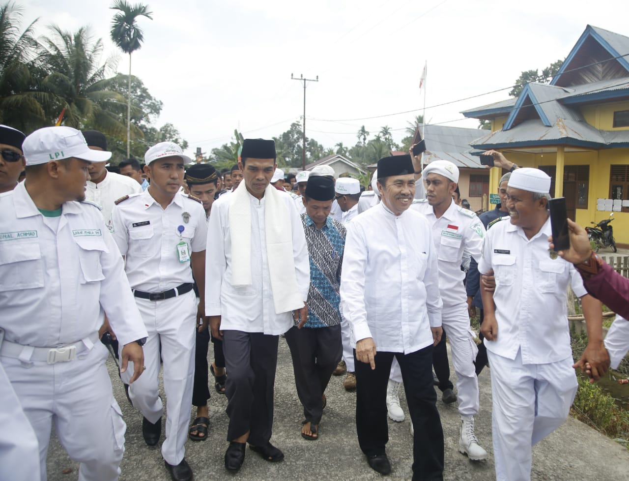 Tim Jokowi-Ma'ruf: Ustaz Abdul Somad Teruslah Berdakwah, Kita di Belakang Antum
