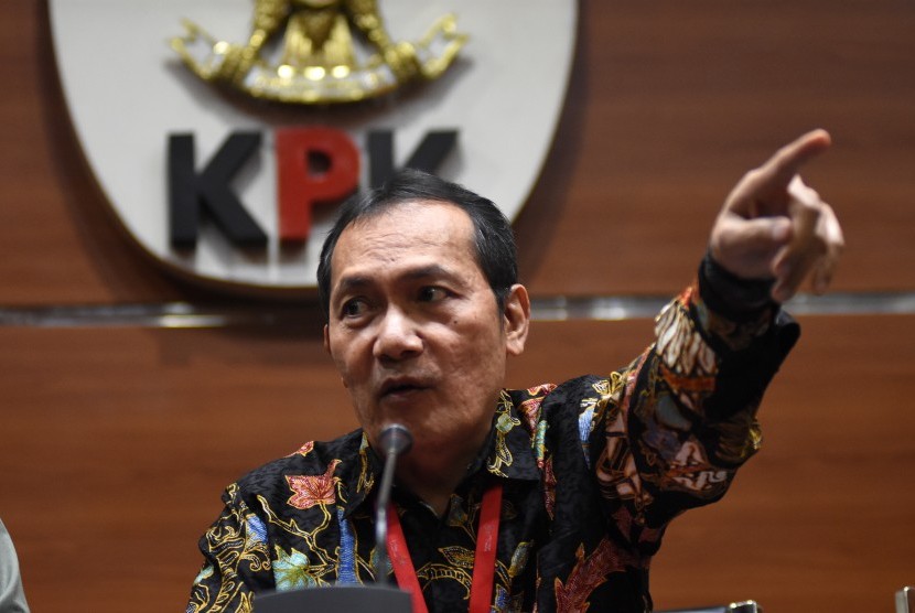Soal Hukuman Mati Koruptor, Saut Situmorang: Jokowi Cuma Gimmick!