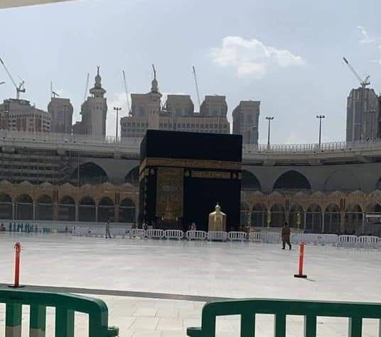 Masjidil Haram & Masjid Nabawi Ditutup untuk Sterilisasi Virus Corona, Hari Ini Kembali Dibuka