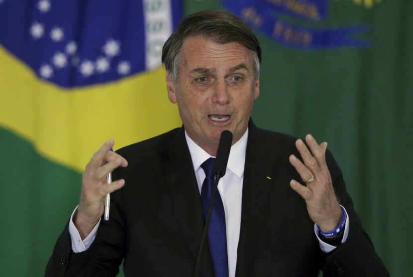 Presiden Brasil Positif Corona, Mengaku Membaik Usai Minum Obat Hydroxychloroquine