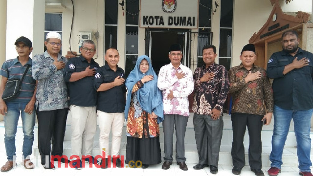 Manajemen Haluan Media Group Kunjungi KPU Dumai