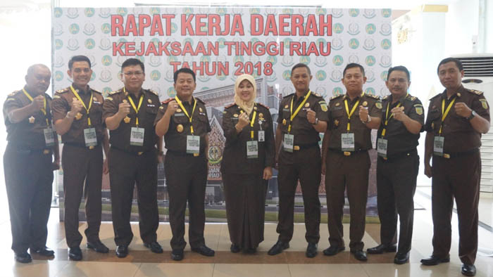 Menuju Zona WBK dan WBBM 2019, Insan Adhyaksa di Riau Harus Tingkatkan Pelayanan Publik