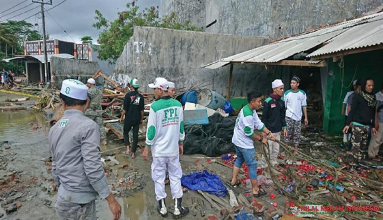 Tsunami Banten, Ternyata FPI yang Pertama Kali Sampai ke Daerah Ini