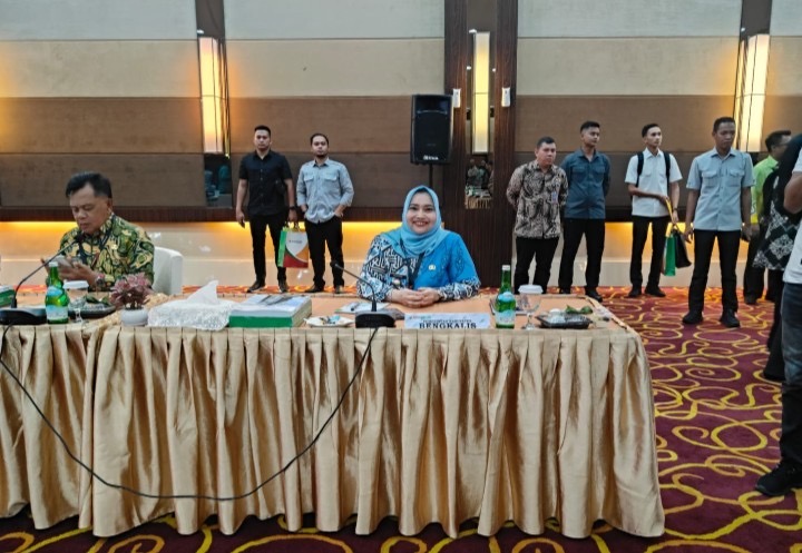 Bupati Kasmarni Ikuti RUPS Tahun 2025