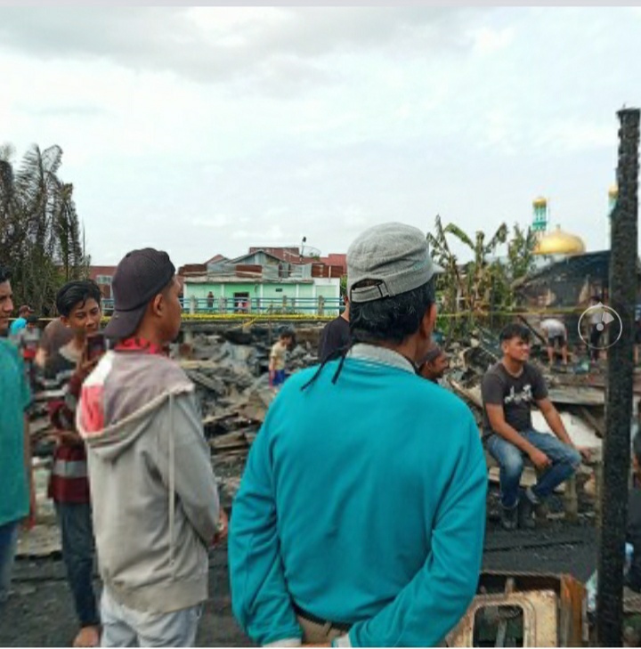 Kebakaran di Tembilahan Hanguskan Belasan Rumah