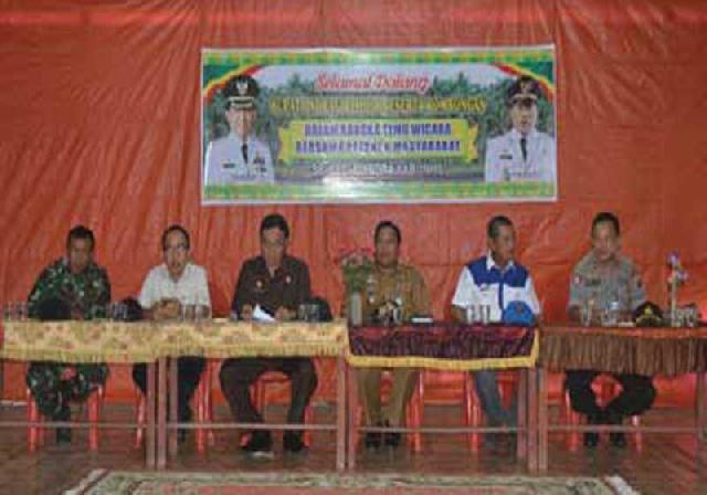 Bupati Gelar Pertemuan dengan Petani