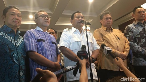 Prabowo Umumkan Gibran Jadi Bacawapres, Mendaftar ke KPU Rabu Esok