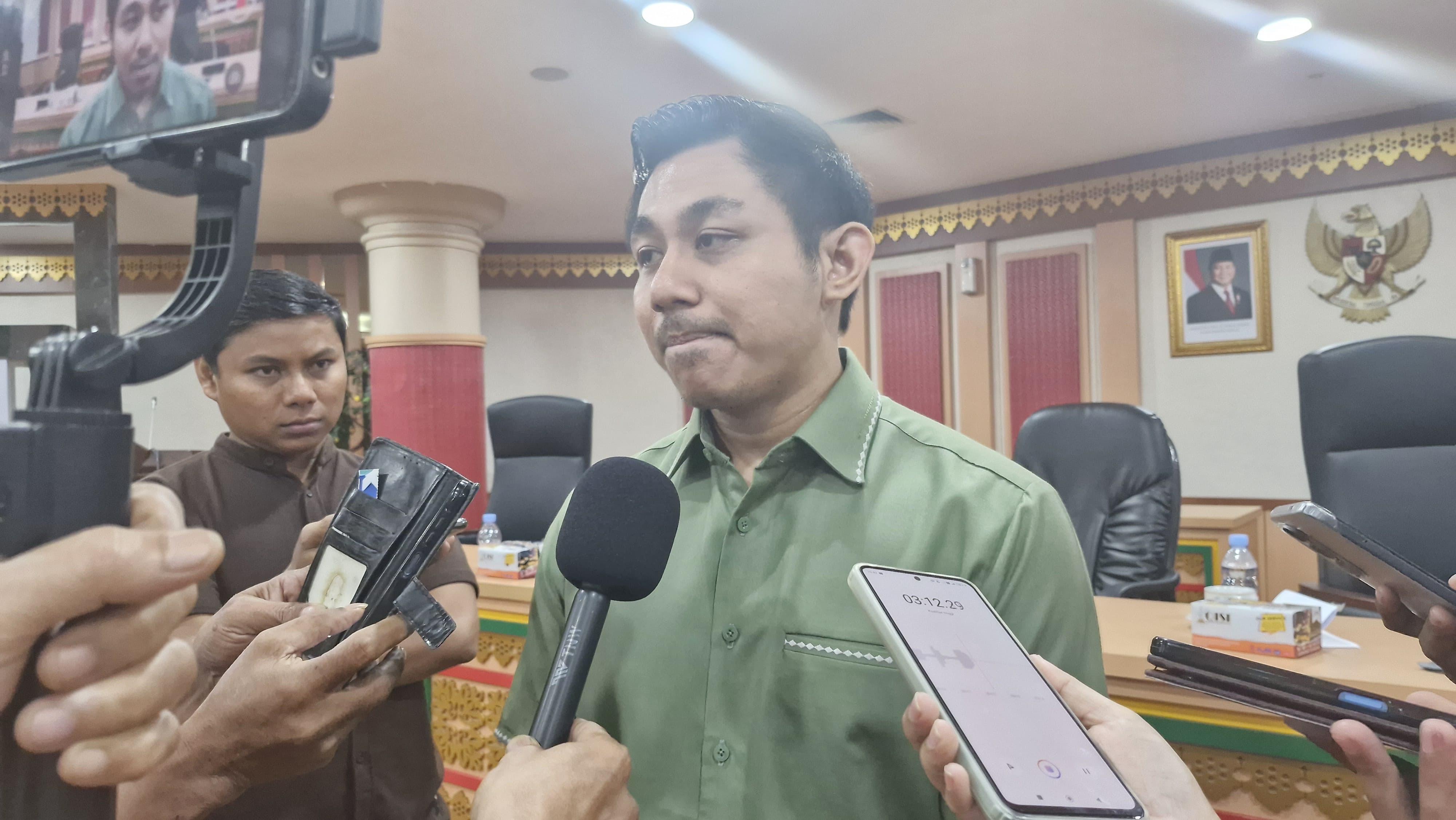 Komisi II DPRD Riau Sayangkan Tindakan KNES Keluar Ruangan saat Rapat