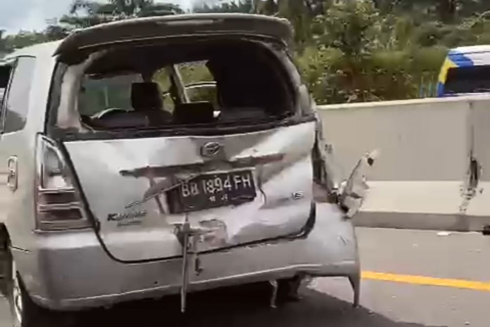 Mini Bus Kecelakaan Tunggal di Tol Pekanbaru-Dumai, Satu Orang Tewas