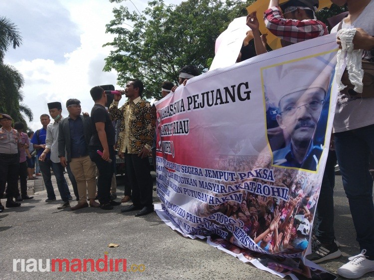 Dua Kali Mangkir, MPRR Desak Polda Riau Jemput Paksa Sari Antoni