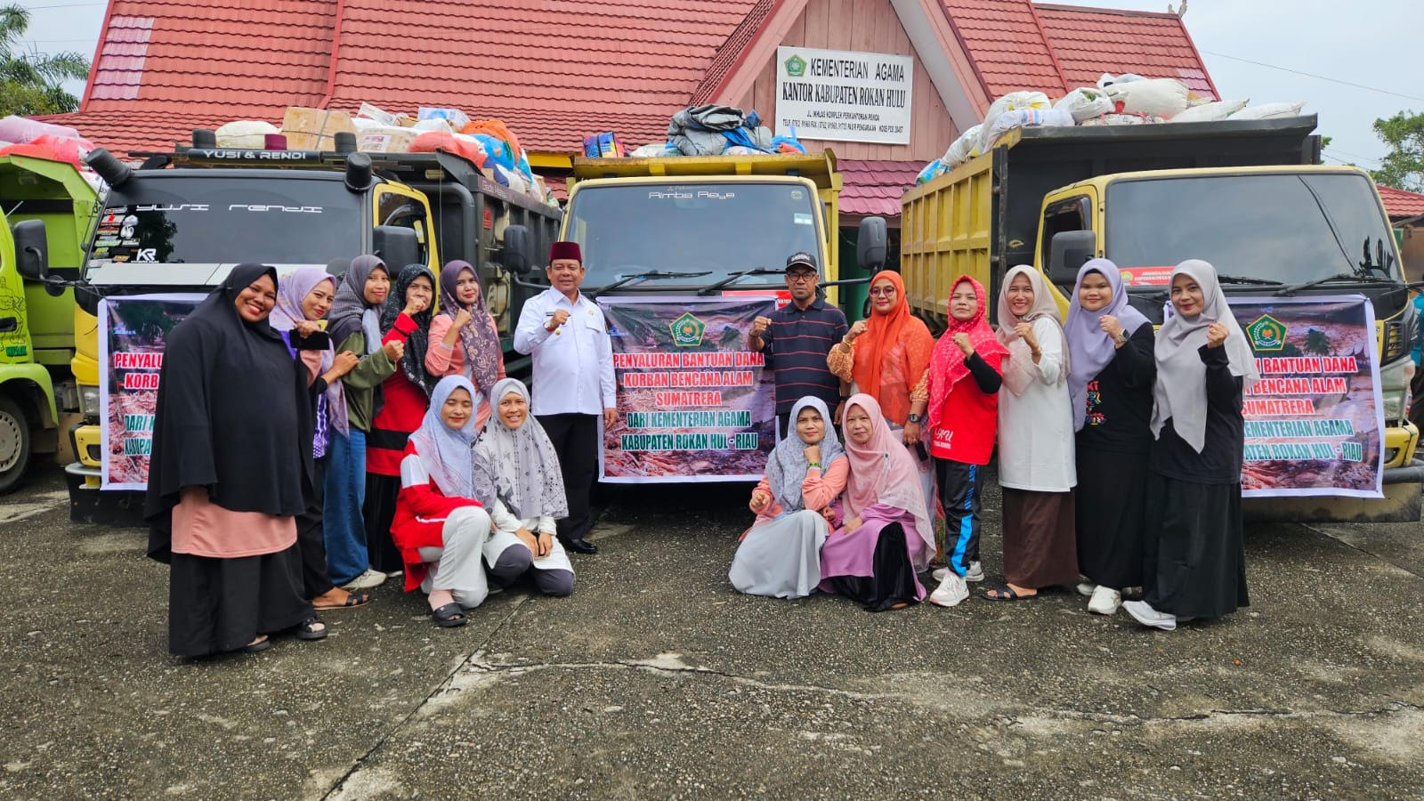 Lepas Bantuan untuk Korban Bencana, Wabup Syafaruddin Berterimakasih ke Masyarakat Rohul