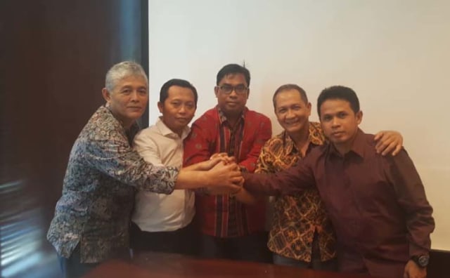 Ilham Yasir Terpilih Aklamasi Sebagai Ketua KPU Riau 