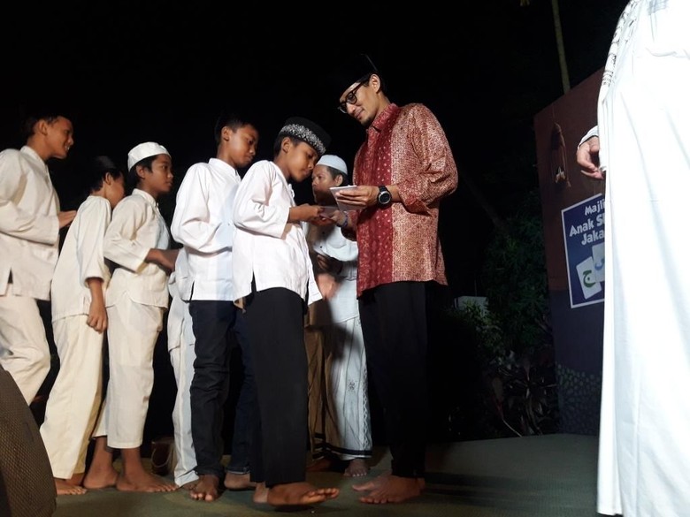 Politisi Demokrat Ferdinand Berhenti Dukung Prabowo, Sandiaga Ucapkan Terima Kasih