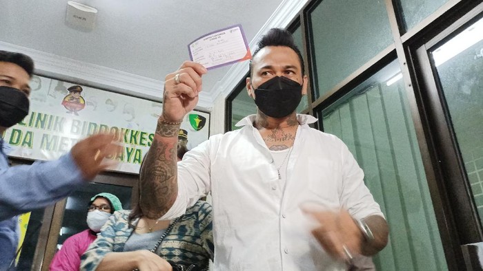 Jerinx Akhirnya Mau Divaksin Covid-19, Endorse?