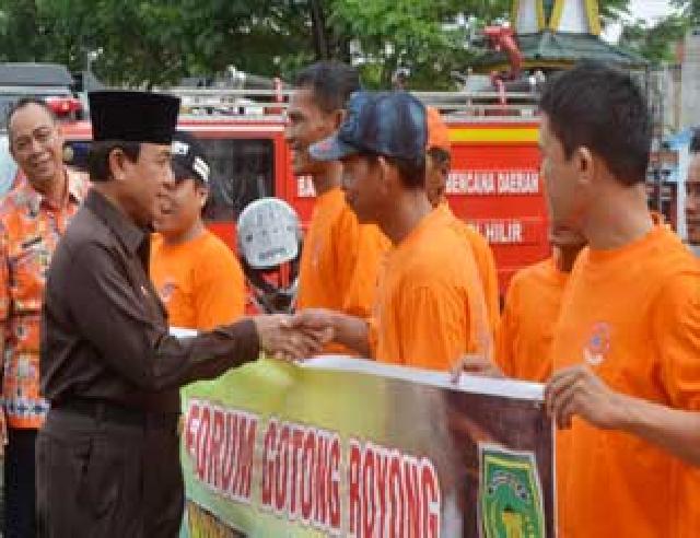 Bupati HM Wardan Pimpin Apel Gabungan