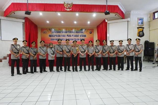 Pimpin Sertijab Pejabat Utama dan Kasatwil, Ini Pesan Kapolda Riau kepada Pejabat Baru