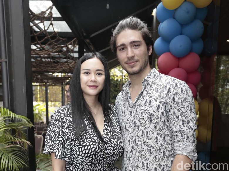 Aura Kasih: Duh Kepo Banget Deh! Terserah Guelah Instagram2 Gue Kok