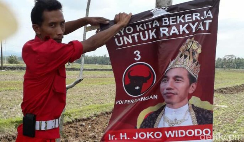Dalang di Balik Poster 'Raja Jokowi' Masih Misterius