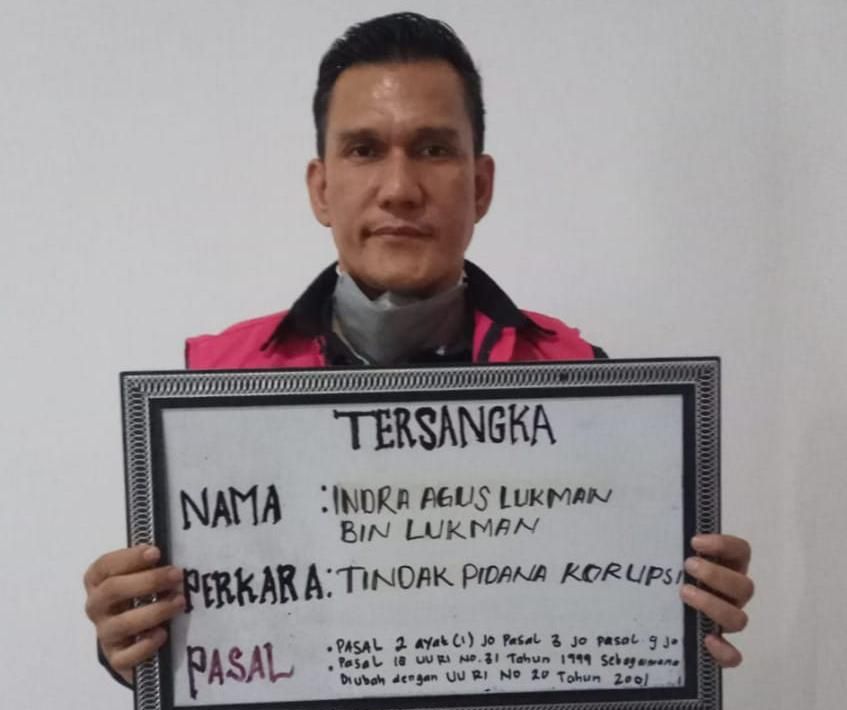 Tersangka Korupsi, Kadis ESDM Riau Dijebloskan ke Penjara