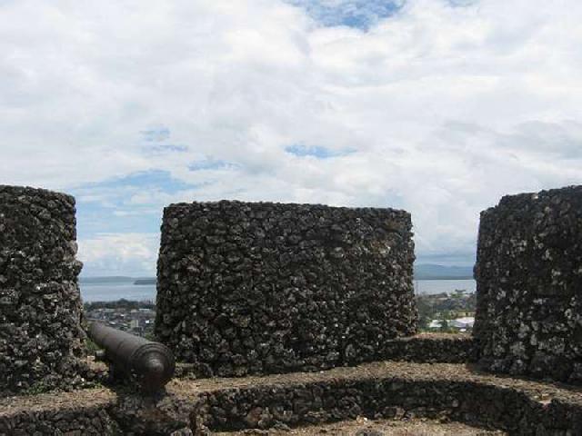 Menikmati Sejarah Benteng Terbesar Di Indonesia