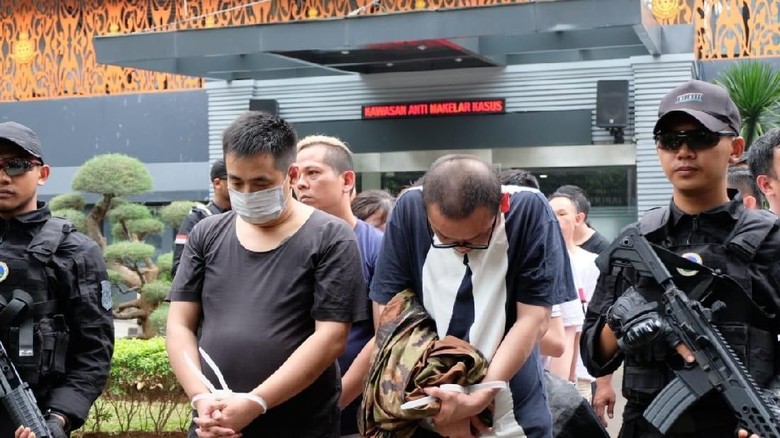 80 WN China Pelaku Penipuan Diserahkan ke Imigrasi untuk Dideportasi