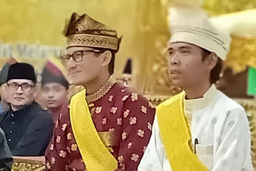 Begini Pantun Nasihat UAS untuk Sandiaga Uno