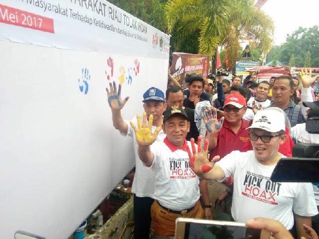 Kedekatan HM Harris dengan Insan Pers Dorong Dirinya Hadiri Puncak HPN di Dumai