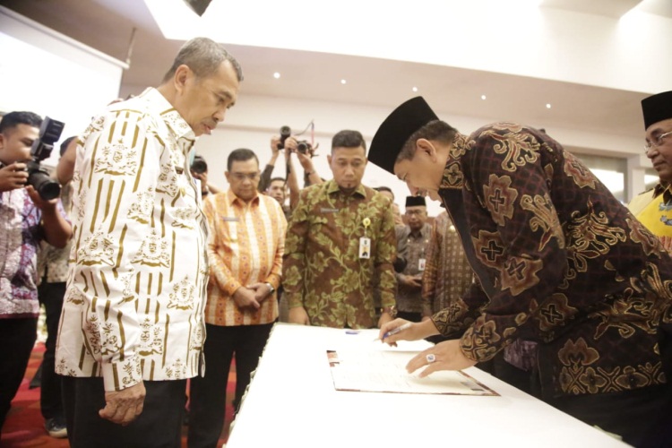 Siak Raih Predikat Kabupaten dengan Pembangunan Daerah Terbaik se-Riau