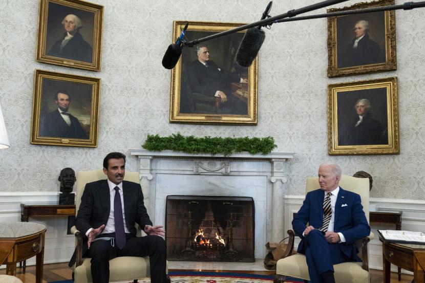 Joe Biden Bahas Pembebasan Sandera Bersama Pemimpin Qatar