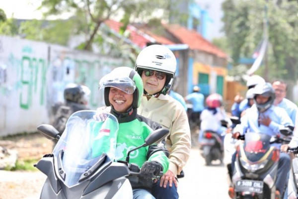 Prabowo dan Titiek Soeharto Dinobatkan Jadi Dewan Pembina Ojek Online