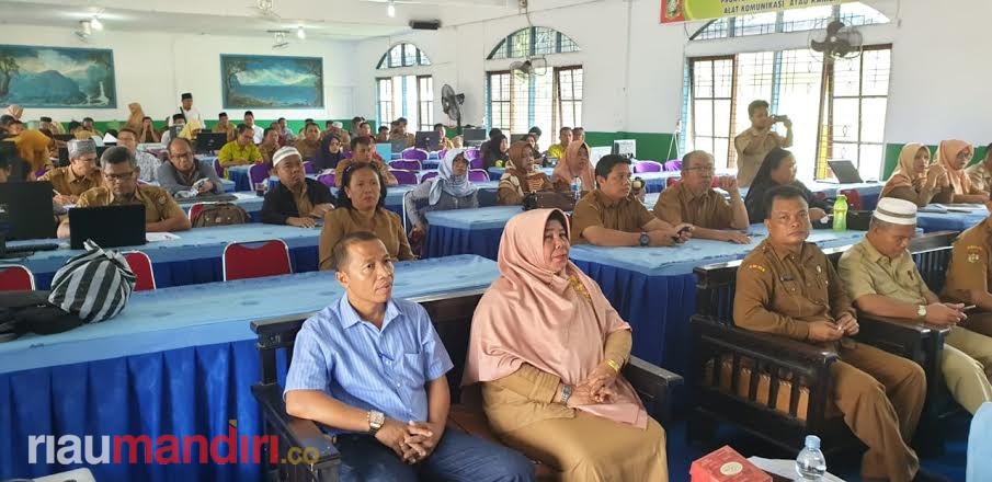 Gandeng Smart Neutron, MKKS Tapung Raya Gelar Pelatihan Protek Hadapi UNBK