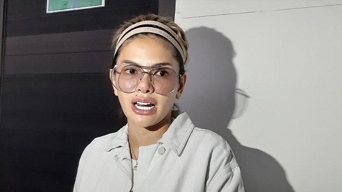 Nikita Mirzani Mengaku Pernah Ingin Jual Diri, Tapi Tak Laku