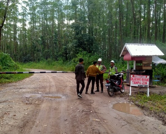Jalan Menuju Sanitary Landfill PT IKPP Perawang Ditutup, Warga: Mungkin Tak Ingin Diberitakan Lagi