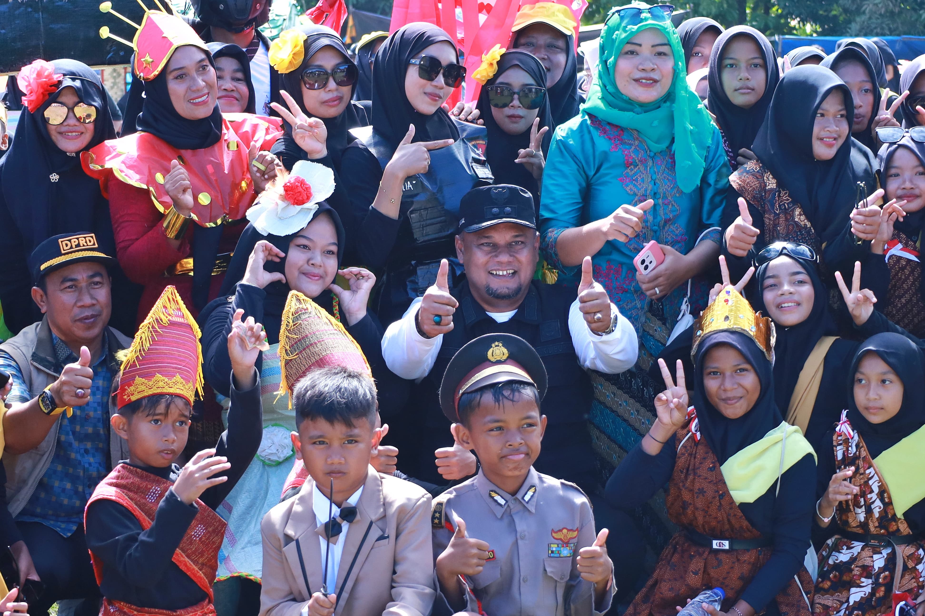 Warga Kampung Sawit Permai Peringati 