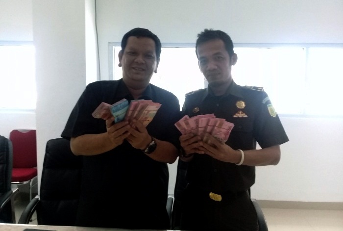 Tiga ASN Dinas PUPR Riau Divonis 14 dan 16 Bulan Penjara