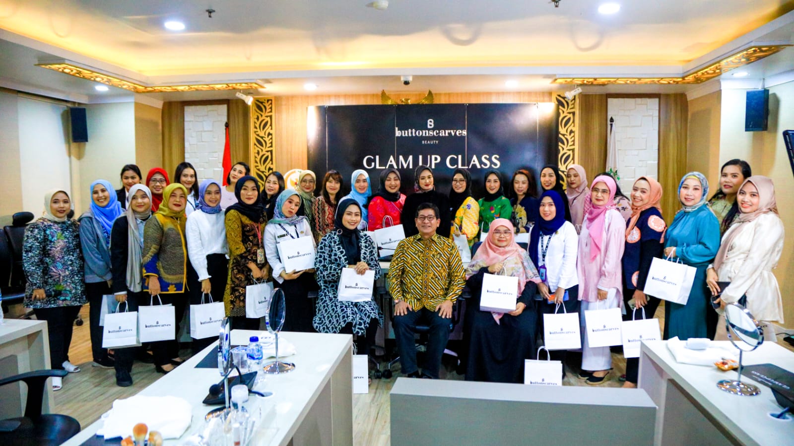 ASN Perempuan Setjen DPD RI Ikuti Beauty Class