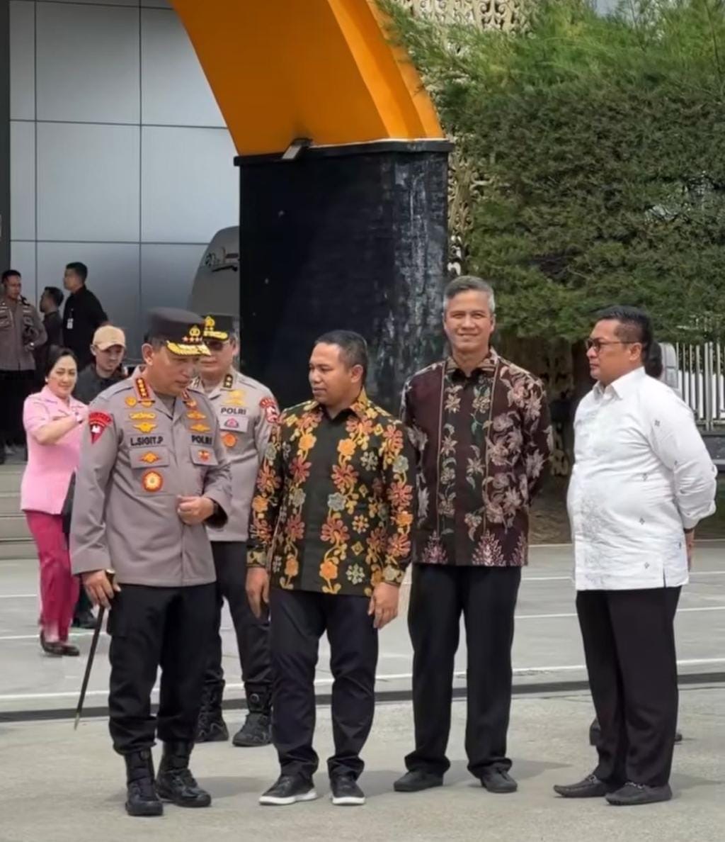 Dampingi Gubri Isyaratkan Lampu Hijau, Syahrial Abdi Bakal Jabat Sekdaprov Riau?