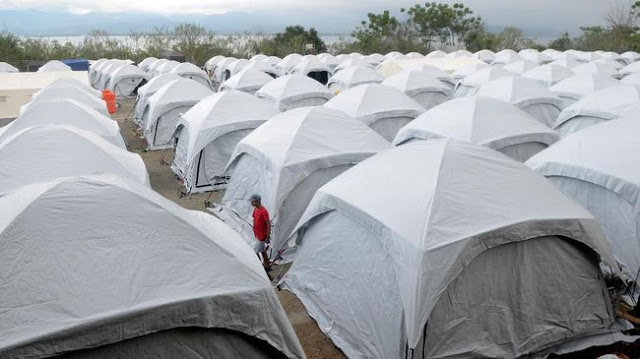 40 Ribu Warga Palu Masih Tidur di Tenda Pengungsian