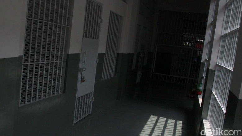 Seorang Polwan Dipecat, Ini Penyebabnya