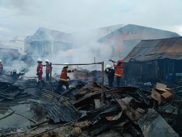 9 Rumah Ludes, Polisi Dalami Penyebab Kebakaran di Kampung Dalam