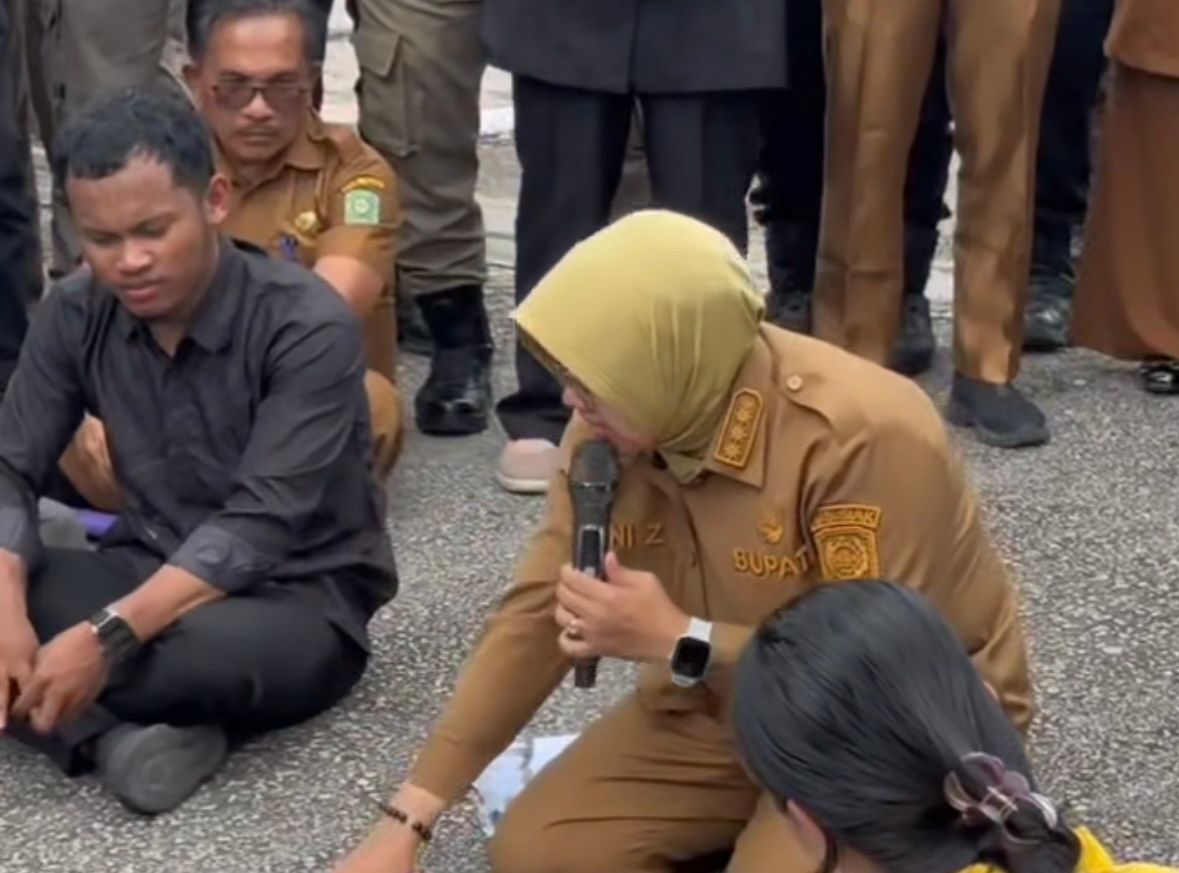 Ini Kata Bupati Afni Soal Kebijakan Beasiswa PKH