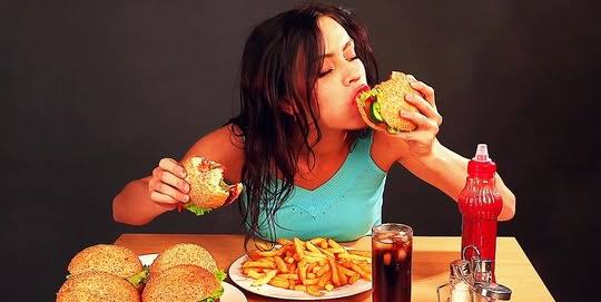 Bahaya Makan Banyak Bisa Merusak Fungsi Otak