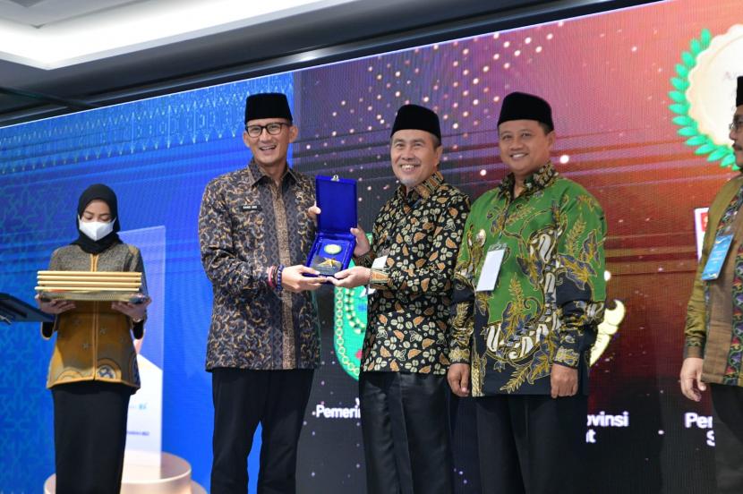 Gubri Boyong Enam Penghargaan Anugerah Adinata Syariah 2023