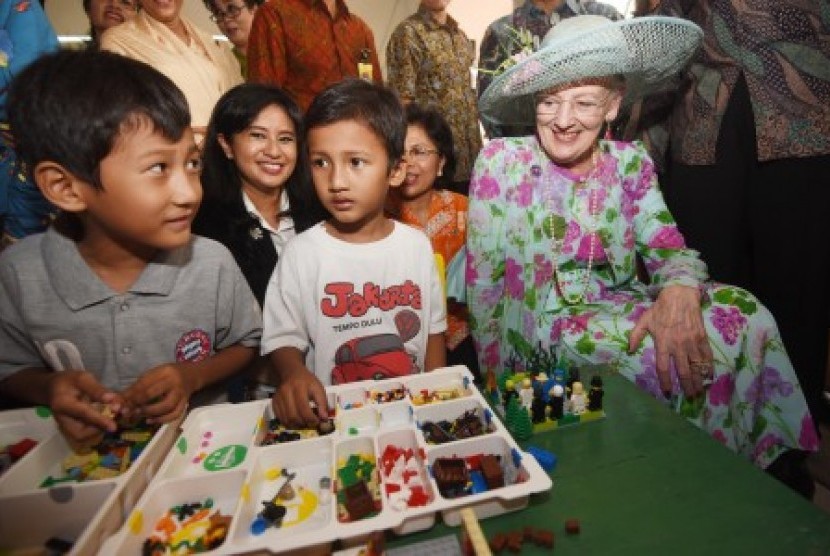 Ratu Denmark Margrethe II Turun Tahta