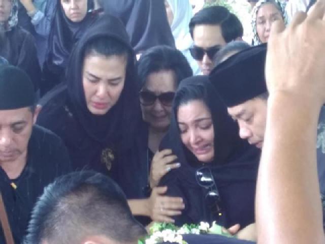 Ashanty tak Kuasa Tahan Tangis