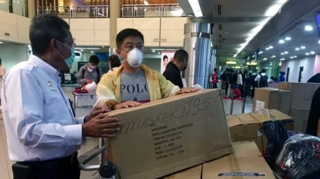 Turis China Borong Masker di Batam untuk Dibawa ke Wuhan Asal Wabah Virus Corona