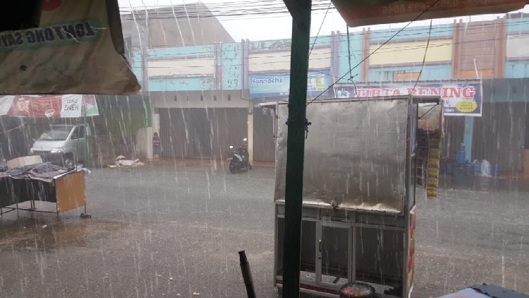 Hingga Sore Ini, Empat Wilayah di Riau Berpotensi Diguyur Hujan