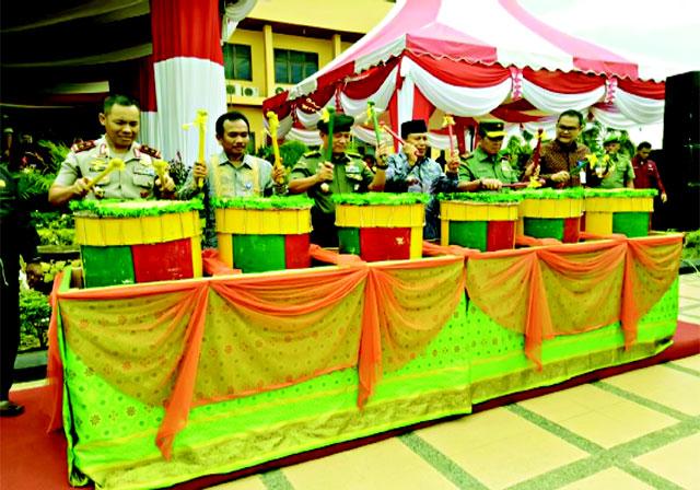 Pencanangan TNI Bhakti KB Kes Nasional Meriah
