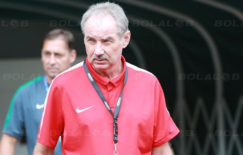 Mantan Pelatih Timnas Alfred Riedl Meninggal Dunia