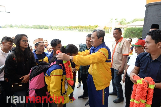 Gubri Sambut Pahlawan Olahraga Riau di Hari Pahlawan